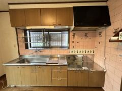 収納スペースがたくさんあるので調味料や調理道具等たくさんしまえます。