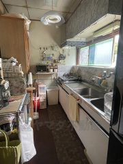 キッチン収納が多く、調味料やキッチン道具などたくさん収納できます。