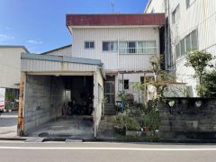 スーパー・コンビニが点在する利便性の高い立地です