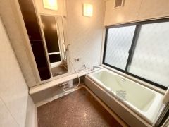 一日の疲れを癒してくれる場所なので、快適に過ごして頂く為にゆったりサイズ