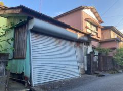 バス停まで徒歩1分の立地