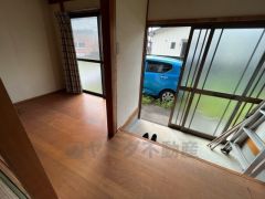 採光の良いお部屋でのんびりと寛げる空間