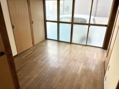 大きな窓があると、明るくて解放感があるのが魅力的ですね。