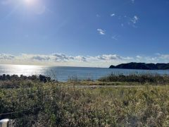 海が近く、眺めも綺麗です。