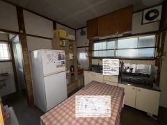 収納スペースも多く、料理器具等たくさん収納できます。