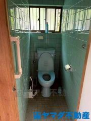 災害時でも安心のタンク付きトイレを採用しました。