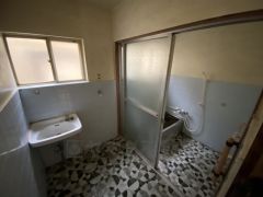 窓があるだけで、あっという間に換気ができますのでお風呂のカビお掃除も気持ちが良いです。