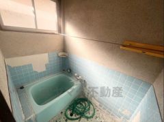 浴槽に浸かって日頃の疲れを癒して頂く事が出来ますね