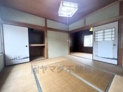 南側庭に接していて日当たり良好です