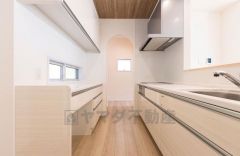 キッチン、収納スペースも多く、調味料や調理器具等たくさん収納できます