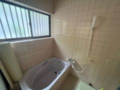 浴槽に浸かって日頃の疲れを癒して頂く事が出来ますね