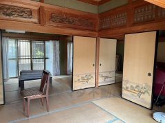 木のぬくもりが感じられる和室