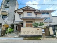 落ち着いた時間を過ごせる純和風住宅です。