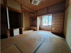 床の間もあり、ひな壇やかぶとを季節ごとに飾るのにも適しています。お子様と一緒に飾り付けをするといい思い出作りになりそうですね