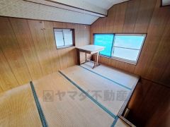 採光の良い和室はのんびりと寛げる空間