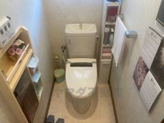 災害時でも安心のタンク付きトイレを採用しました。