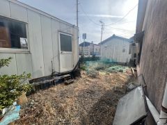 南側にはお庭もあり、家庭菜園やガーデニングが楽しめます。