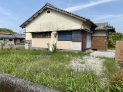 お庭も広く、家庭菜園やガーデニング等楽しめます