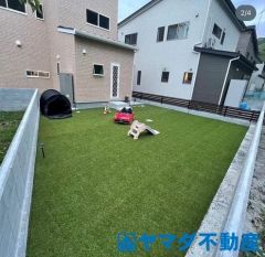 広いお庭、子供たちが遊んだり、ＢＢＱもできます。