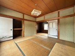 南側庭に接していて日当たり良好です