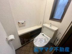 災害時でも安心のタンク付きトイレを採用しました。