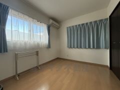 家族一人ひとりの大切なプライベート空間。趣味に合わせて使って頂けるようシンプルに仕上げてあります