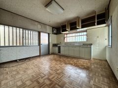 広いダイニングキッチン