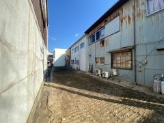 昔ながらの下町風情がある小京都中村の中心地にあります。