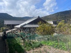 お庭での家庭菜園・ガーデニングを通じて、お子様と一緒に育てていくと、思い出も増えていきそうですね