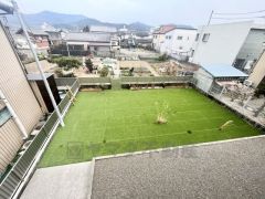 たくさん友達を呼んでBBQ。ドッグランに家庭菜園も楽しめる魅力的なプライベートガーデン。