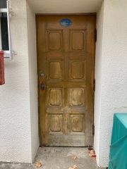 店舗入り口