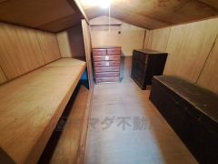 大容量の収納はもちろん、居室にも収納スペースを確保しています。