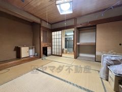 和室は、お子様の遊び場やお昼寝、来客用の寝室にと多様な用途で使えます。