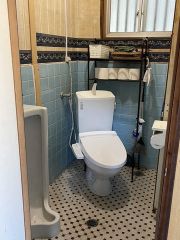 災害時でも安心のタンク付きトイレを採用しました。