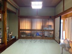 広々とした空間で、よりご家族が寛げるスペースとなっています。