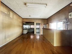 家の中心にある居心地のいいダイニングキッチン