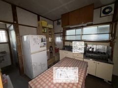 収納スペースも多く、料理器具等たくさん収納できます。